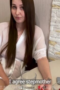 Hasta Üvey Annemin İlacı Bende